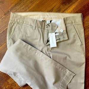 NEW, with tag Bananna Republic pants